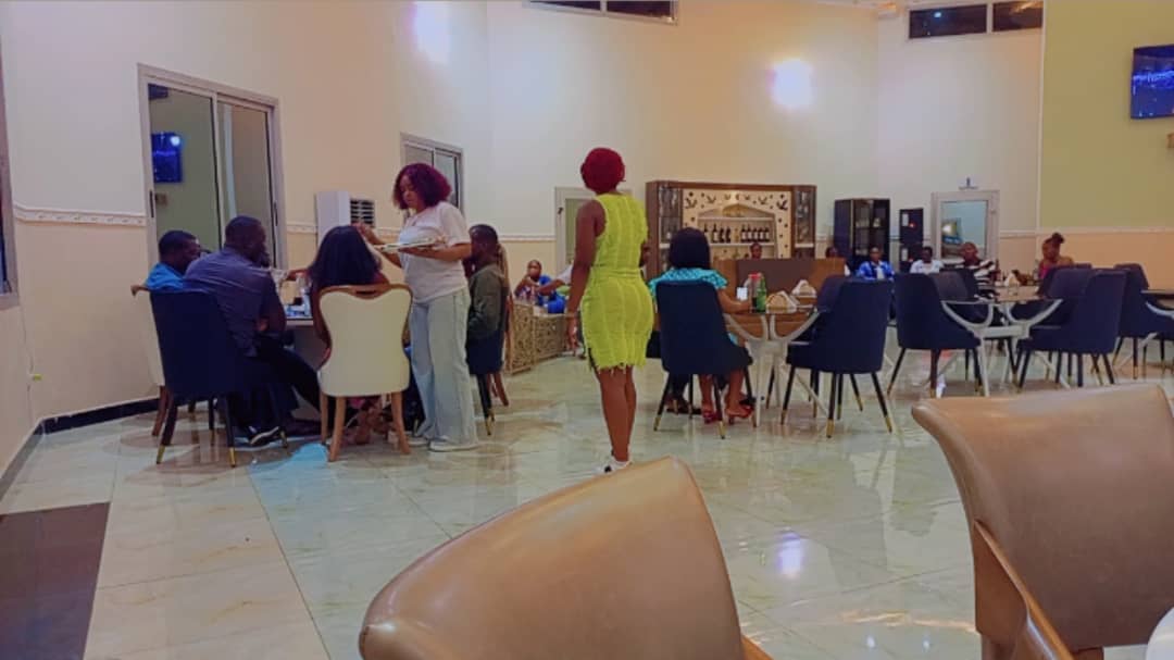 Restaurant - Image 5